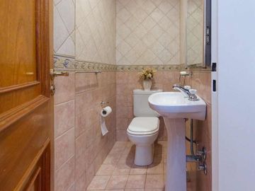 CASA 7 AMB  JARDÍN QUINCHO LAVADERO COCHERA