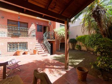 CASA 7 AMB  JARDÍN QUINCHO LAVADERO COCHERA