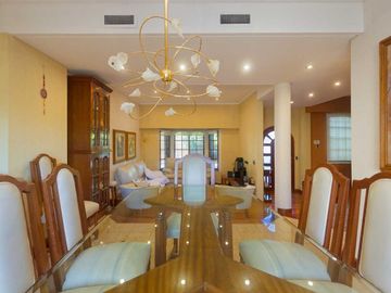 CASA 7 AMB  JARDÍN QUINCHO LAVADERO COCHERA