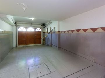 CASA 7 AMB  JARDÍN QUINCHO LAVADERO COCHERA