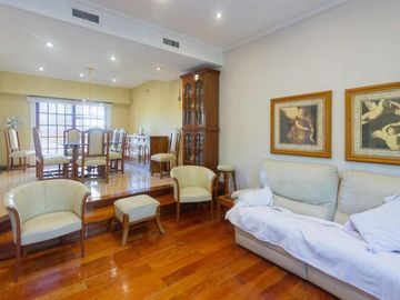 CASA 7 AMB  JARDÍN QUINCHO LAVADERO COCHERA