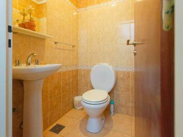 CASA 7 AMB  JARDÍN QUINCHO LAVADERO COCHERA