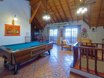 CASA 7 AMB  JARDÍN QUINCHO LAVADERO COCHERA