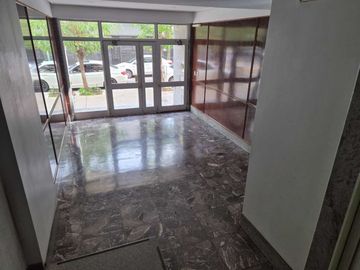 DEPARTAMENTO 2 AMB EN VENTA EN FLORIDA CON BALCÓN.