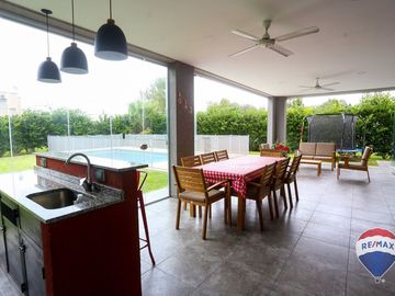 CASA 4 AMBIENTES EN ALQUILER  SANTA JUANA, CANNING