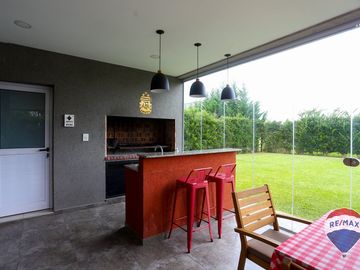 CASA 4 AMBIENTES EN ALQUILER  SANTA JUANA, CANNING