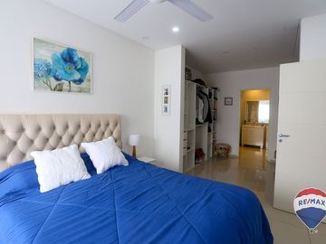 CASA 4 AMBIENTES EN ALQUILER  SANTA JUANA, CANNING
