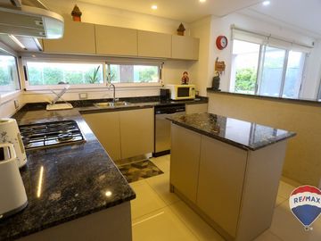 CASA 4 AMBIENTES EN ALQUILER  SANTA JUANA, CANNING