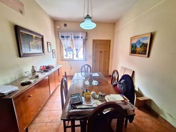 VENTA CASA CON COCHERA Y DEPÓSITO +DEPTO SAN JUSTO