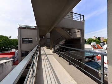 VENTA DPTO 2 AMB  TERRAZA COCHERA VILLA PUEYRREDON