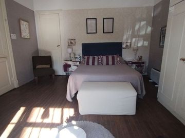 VENTA DE CASA 4 AMBIENTES CON GARAGE EN BECCAR