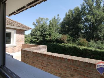 RETASADA! Casa de Revista 6 amb. 350mts, Mayling.