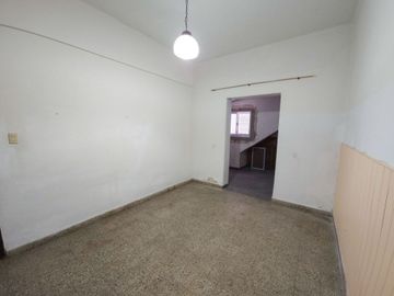Venta 2 casas en 1 y Local. Ideal Inversión.