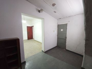 Venta 2 casas en 1 y Local. Ideal Inversión.