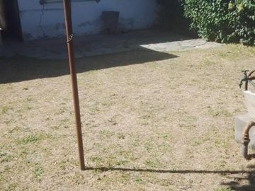 Casa de cuatro ambientes a la venta en José C Paz