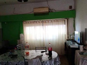 Casa en Venta de 4 Ambientes con Terraza y Cochera