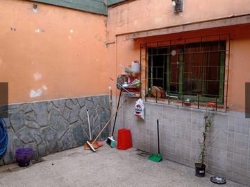 Casa en Venta de 4 Ambientes con Terraza y Cochera