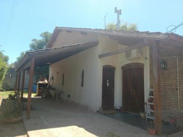 excelente oportunidad, Chalet sobre pavimento