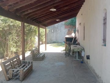 excelente oportunidad, Chalet sobre pavimento