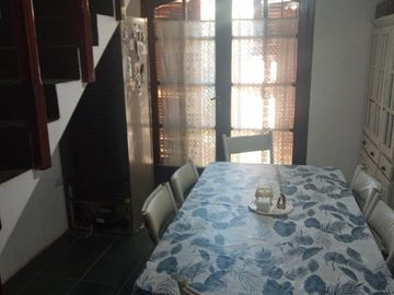excelente oportunidad, Chalet sobre pavimento