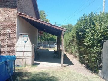 excelente oportunidad, Chalet sobre pavimento