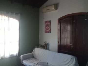 excelente oportunidad, Chalet sobre pavimento