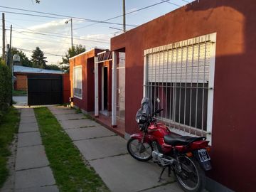 EXCELENTE CONJUNTO DE DEPARTAMENTO, TOTAL CUATRO UNIDADES TODOS ALQUILADOS