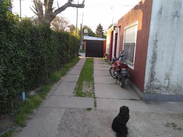 EXCELENTE CONJUNTO DE DEPARTAMENTO, TOTAL CUATRO UNIDADES TODOS ALQUILADOS