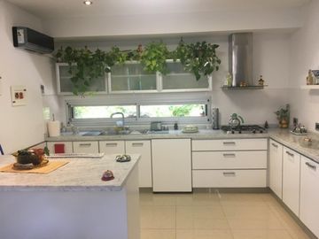 Importante casa estilo minimista fincas 2 central