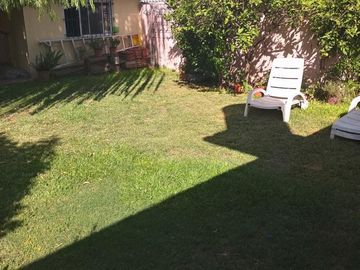 Chalet en venta de cinco ambientes en Haedo Norte