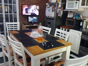 Chalet en venta de cinco ambientes en Haedo Norte