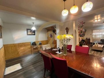 Se vende casa avenida la Tirana