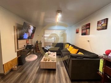 Se vende casa avenida la Tirana