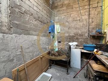 Se vende casa avenida la Tirana