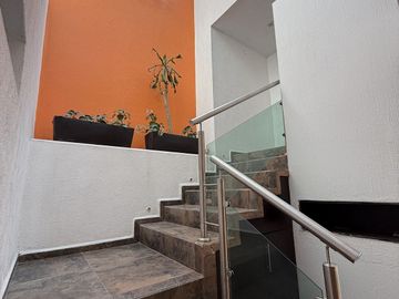 Casa en VENTA sobre Av. Villas del Monte, Fracc. Montaña Monarca en Altozano