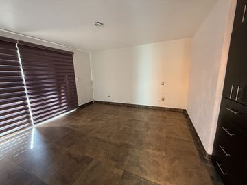 Casa en VENTA sobre Av. Villas del Monte, Fracc. Montaña Monarca en Altozano