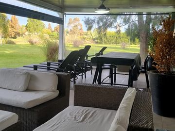 VENTA, CASA A LAGUNA, POSADA DE LOS LAGOS al 100