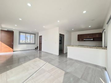 Casa en VENTA en PUNTO LOMAS