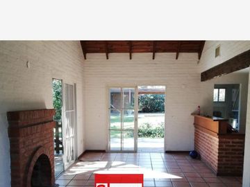 ECHEVERRIA DEL LAGO- VENTA DE CASA EN CANNING