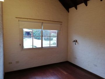 ECHEVERRIA DEL LAGO- VENTA DE CASA EN CANNING