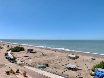 SEMIPISO FRENTE AL MAR A ESTRENAR