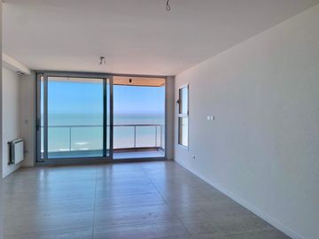 SEMIPISO FRENTE AL MAR A ESTRENAR