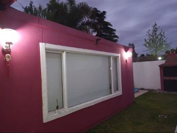 CASA PH al frente con entrada independiente