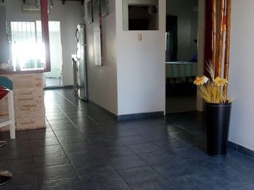 CASA PH al frente con entrada independiente