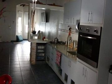 CASA PH al frente con entrada independiente