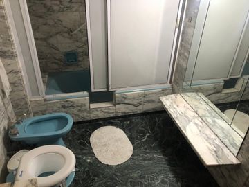 Excelente semipiso  6 ambientes