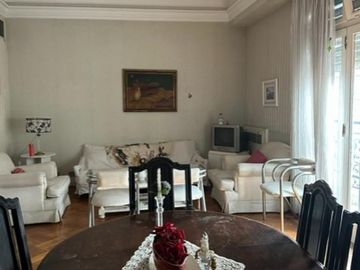 PH 4/5  AMBIENTES CON COCHERA, TERRAZA , QUINCHO Y PATIO ,   SÓLO DOS UNIDADES  . SUP TOTAL 288 M2, M2 DE RIVADAVIA Y PLAZA LOS ANDES
