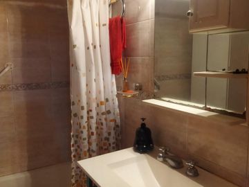 Excelente chalet de 5 ambientes