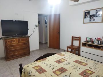 Excelente chalet de 5 ambientes