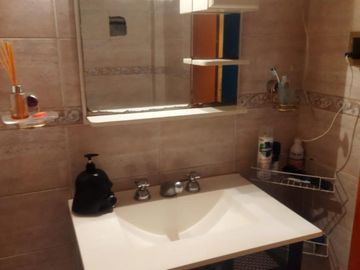Excelente chalet de 5 ambientes